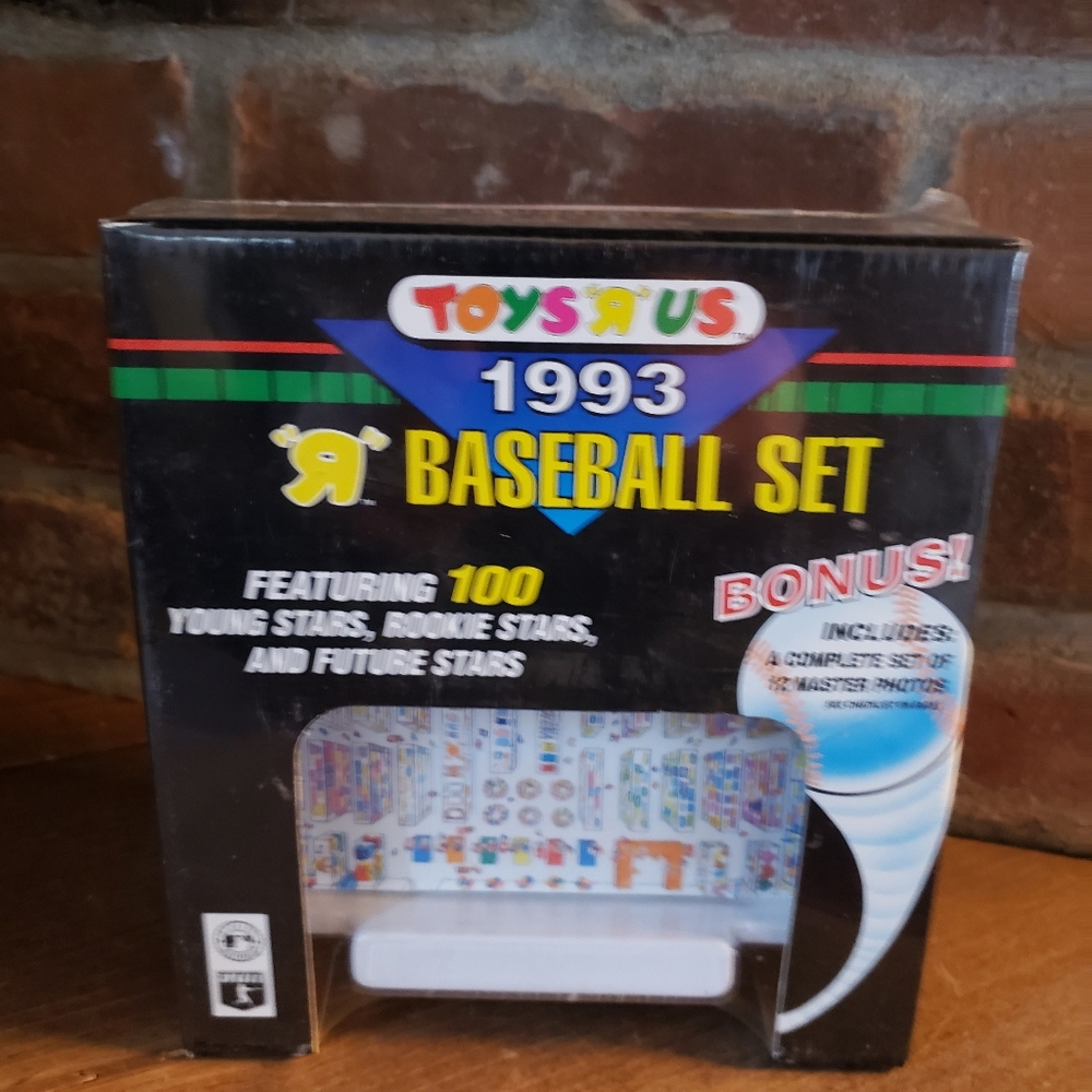 1993 Toys R Us Baseball Set